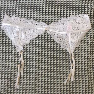NEW! Victoria’s Secret VERY SEXY Garter Belt